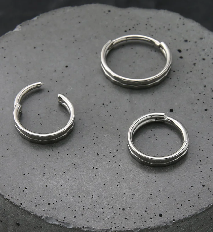 Women's alloy rings-Double Crinkle Titanium Hinged Segment Ring