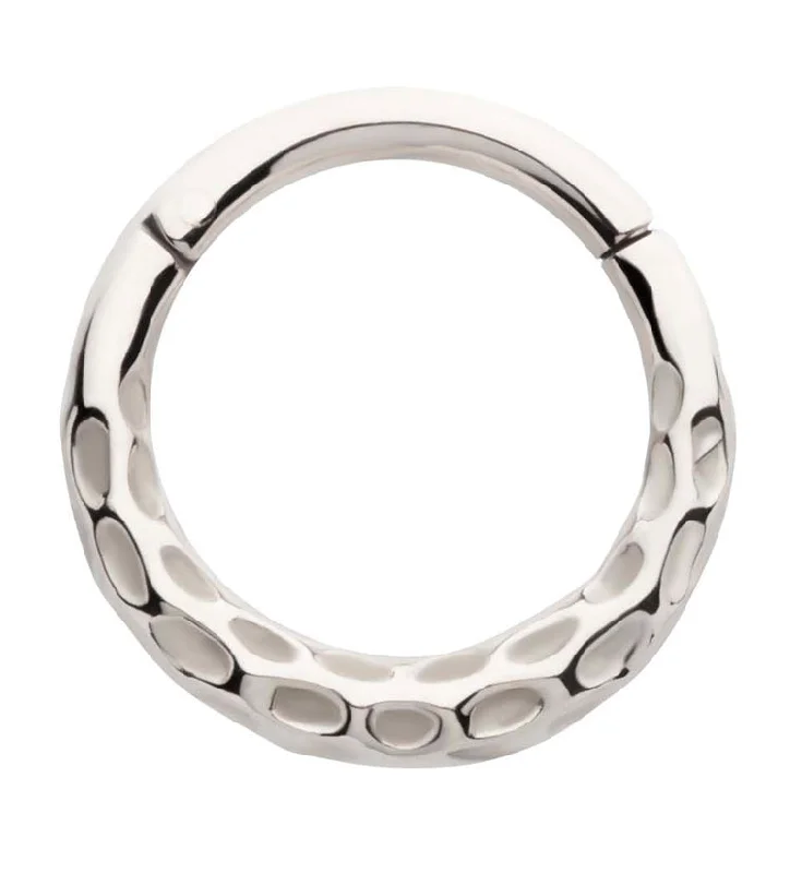 Women's casual rings-Hammered Rim Stainless Steel Hinged Segment Ring