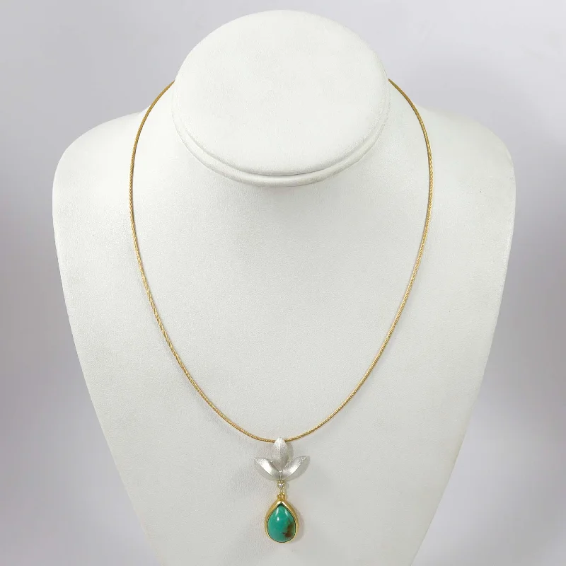 Women's casual necklaces-Bisbee Turquoise Sweet Pea Blossom Necklace