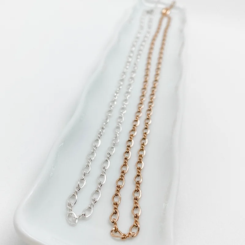 Modern women's necklaces-Classic Link Choker