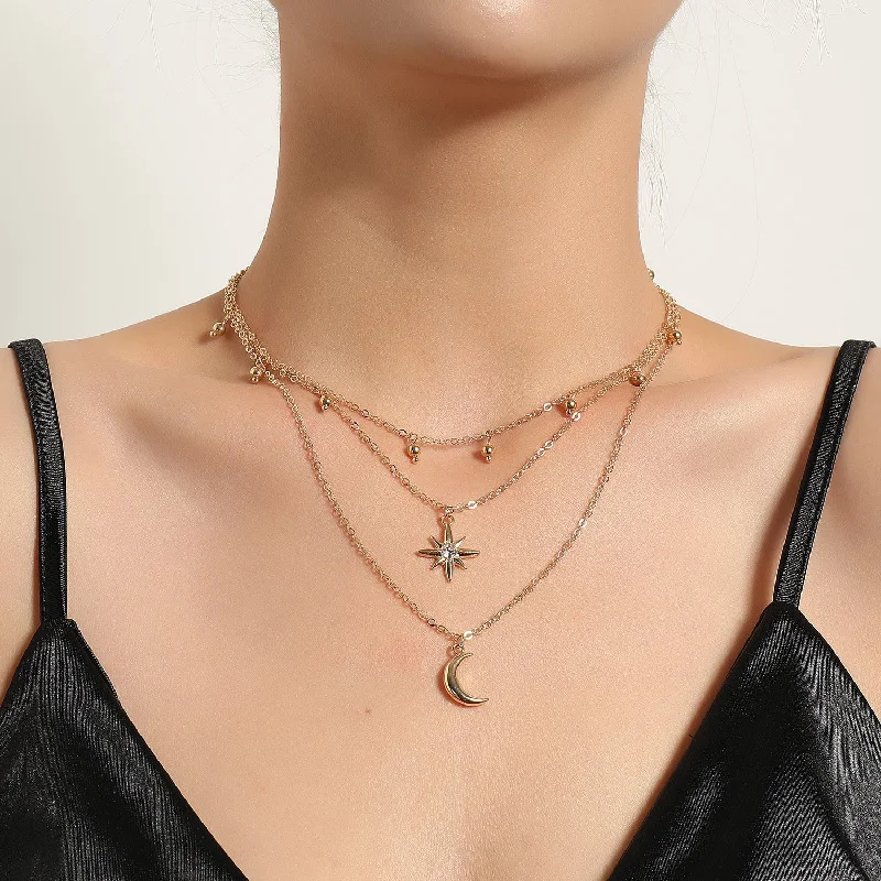 Women's Valentine's Day necklaces-Hot Metal Star Selling Crescent Necklace